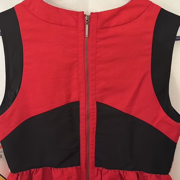 Prabal Gurung for Target red dress with black accents - Picture 5 of 6